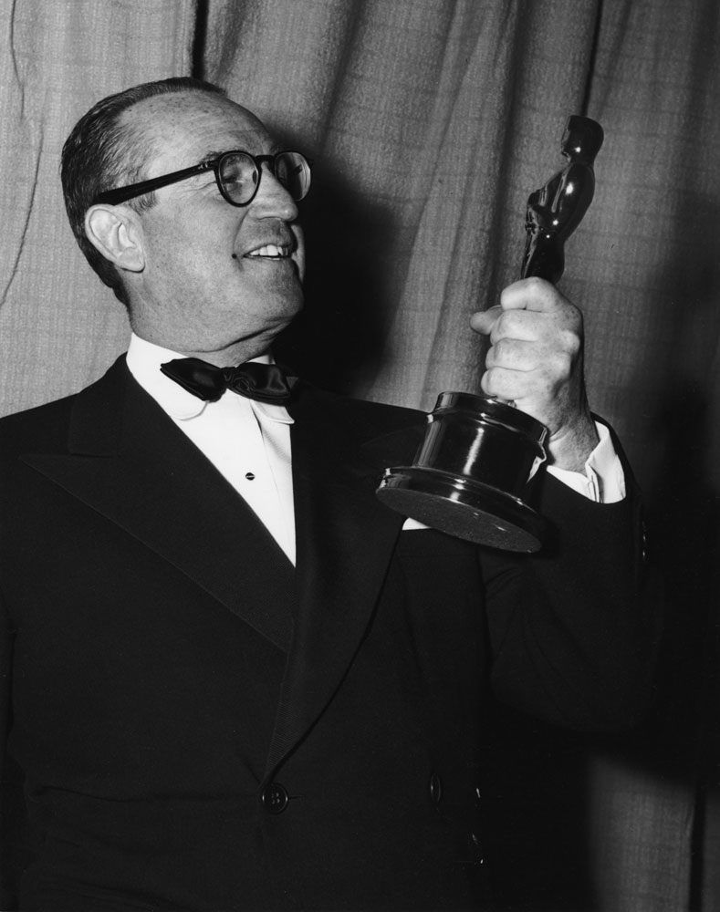 Emile Kuri. Ganó dos premios Oscar a Mejor diseño de producción, por The  Heiress en 1949 y por Twenty Thousand Leagues Under the Sea en 1954.