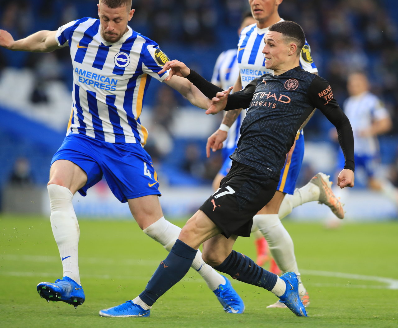 Brighton remonta ante el Manchester City en la Premier League