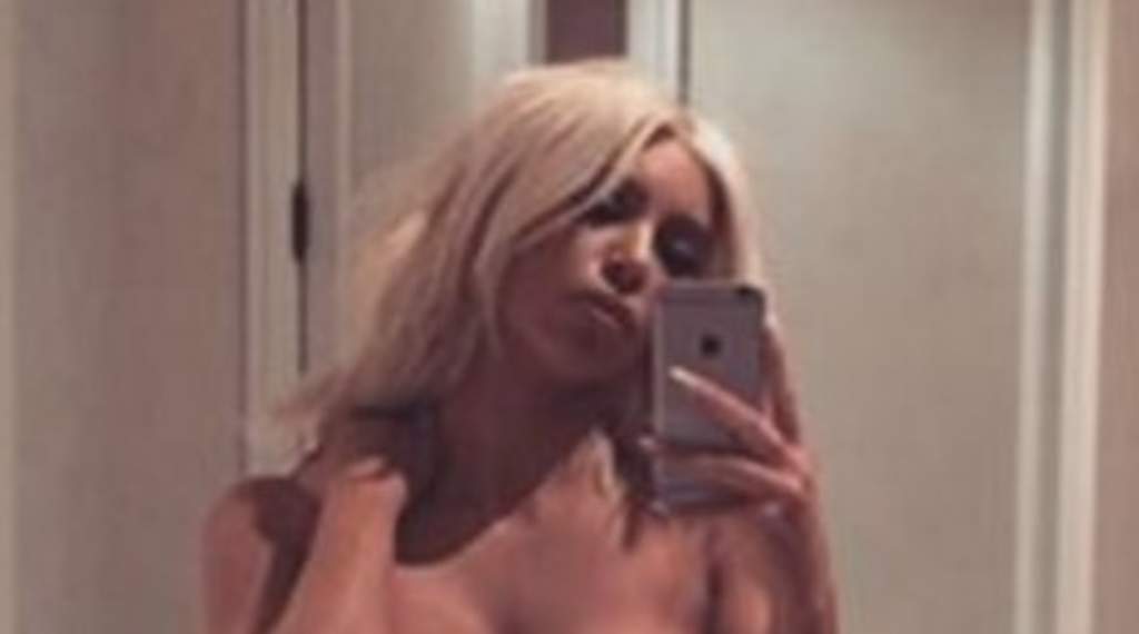kim kardashian foto más