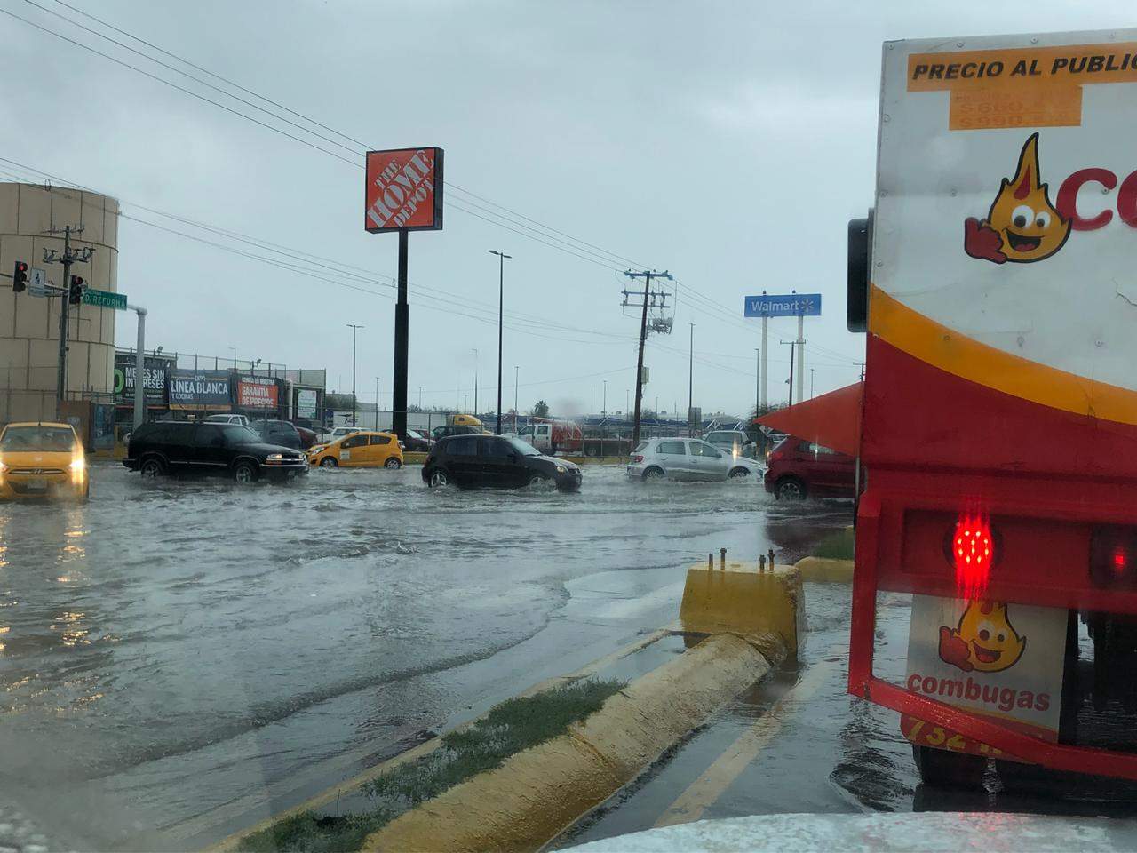 Lluvia azota zona norte de Torreón